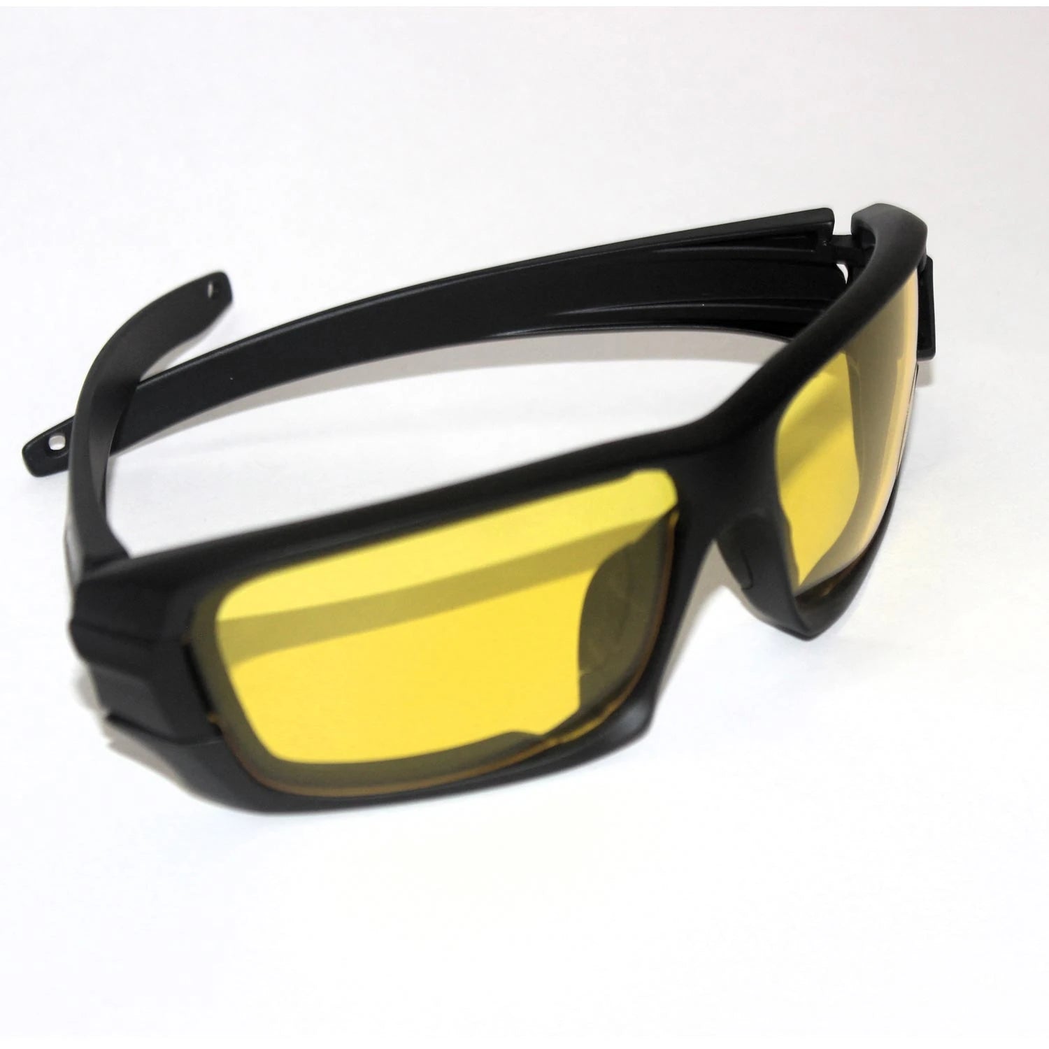 Side profile of durable frame night goggles